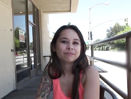 Public Blowjob From A Beautiful And Mysterious Girl