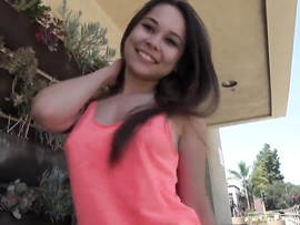 Public Blowjob From A Beautiful And Mysterious Girl