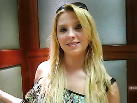 Internet Hookup Turns Into Incredible Banging